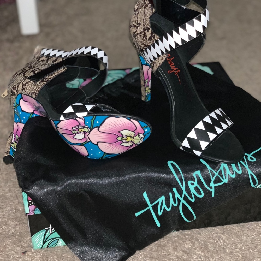 *Brand New/ Never Worn* Rio Heeled Sandal